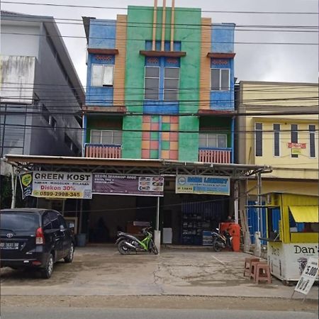 نزل Sintangفي Greenkost المظهر الخارجي الصورة